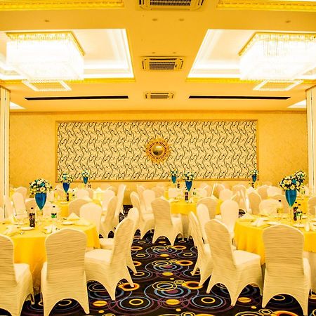 Aurora Banquet And Hotel Chilaw Eksteriør bilde