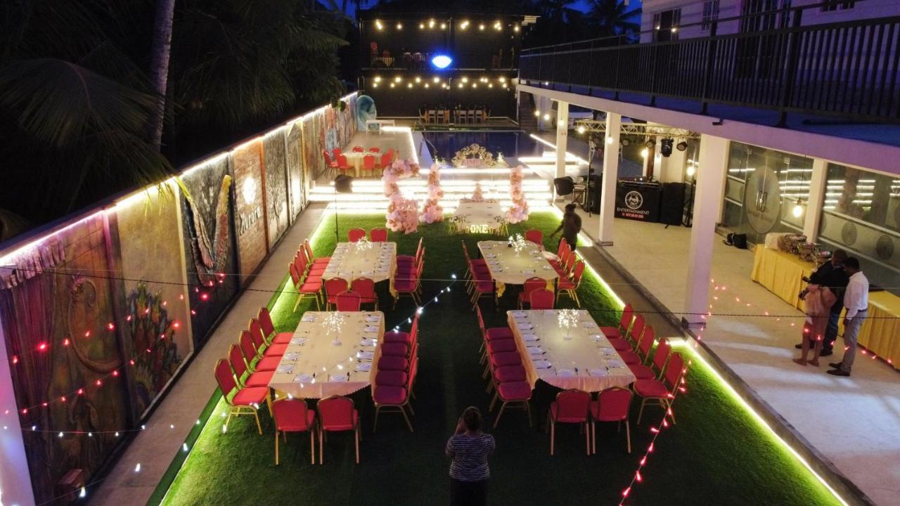 Aurora Banquet And Hotel Chilaw Eksteriør bilde